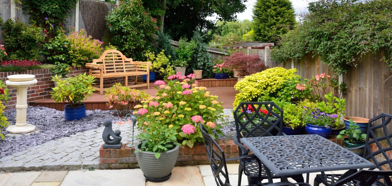 Low Maintenance Garden Ideas on a Budget – Mother Earth News - Vimarsana News